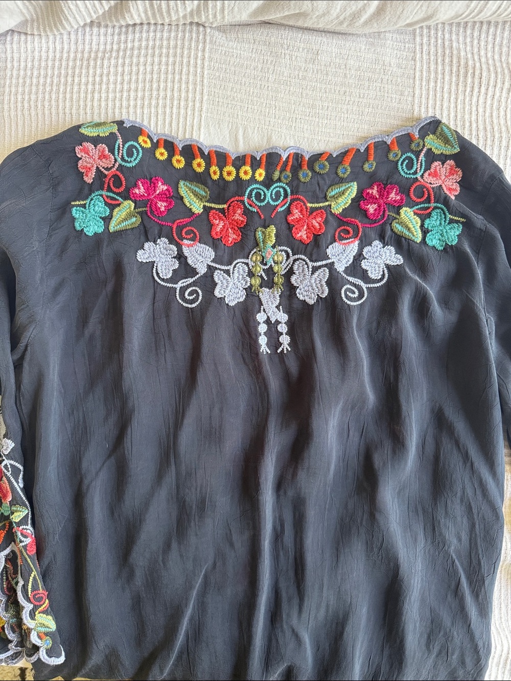 Johnny Was Herlinde Embroidered Tunic Cupra Rayon Scalloped Edge - Sz XS - Picture 6 of 7